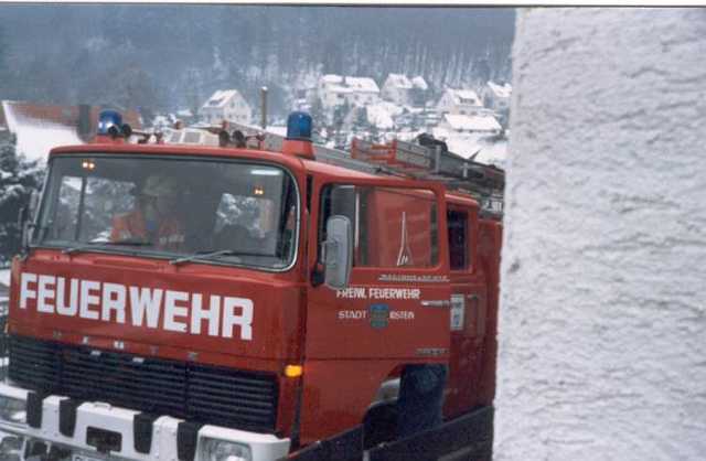 ff-einsatz-fahrzeugbrand-1988_02.jpg