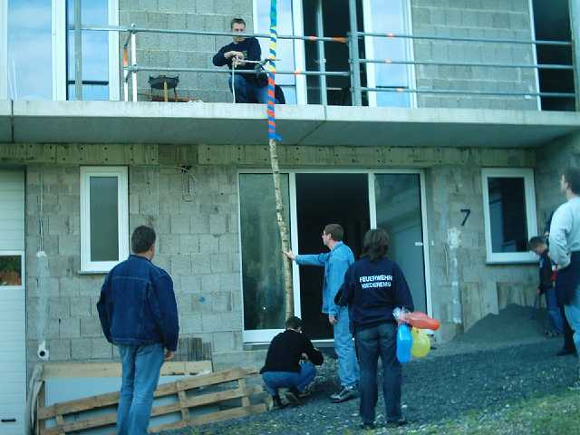ff-baeumchen-stellen-klein-2004_11.JPG