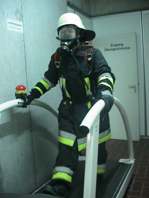 ff-ueb-atemschutz-idstein-2004_12.jpg