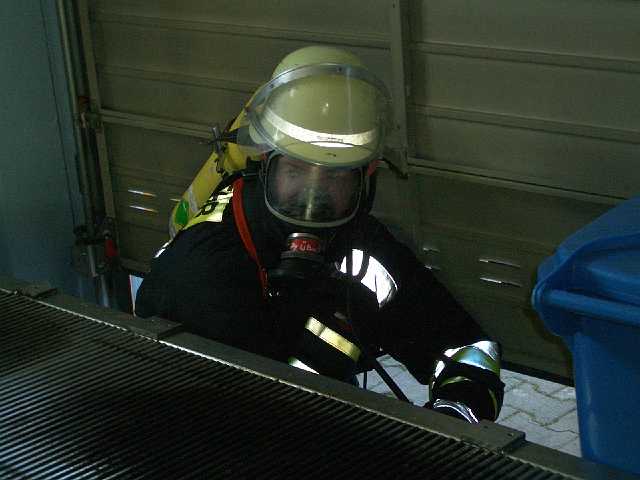 ff-ueb-atemschutz-2004_44.JPG