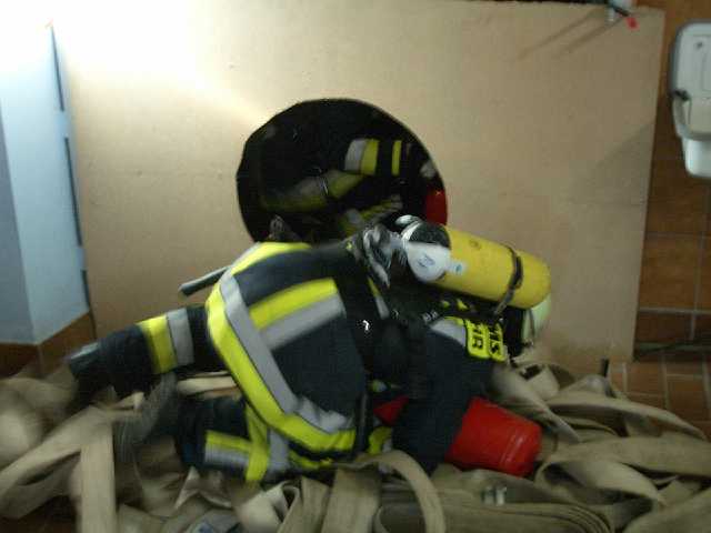 ff-ueb-atemschutz-2004_51.JPG