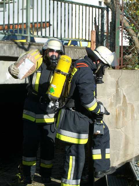 ff-ueb-atemschutz-2004_59.JPG