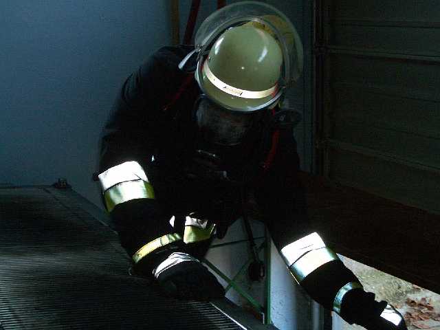 ff-ueb-atemschutz-2004_79.JPG