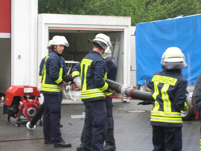 ff-tag-der-offenen-tuer-esch-2005_016.JPG