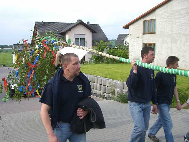 ff-baeumchen-stellen-friedrich_20100529-180836.JPG