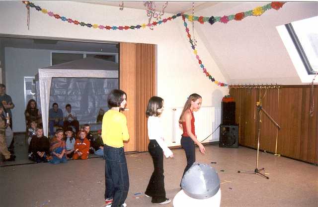 Kindermaskenball-2002_11.jpg