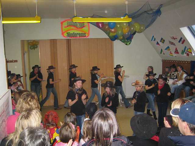 Kindermaskenball-2006_32.JPG