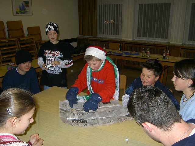 jf-weihnachtsfeier-2004_02.JPG