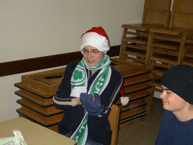 jf-weihnachtsfeier-2004_06.JPG