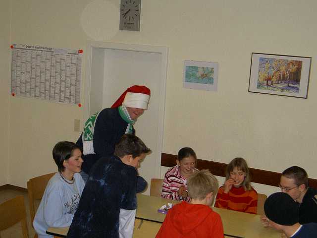 jf-weihnachtsfeier-2004_07.JPG