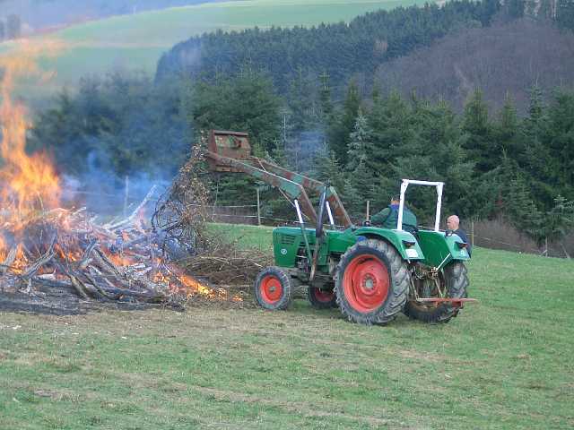 Osterfeuer-2005_024.JPG