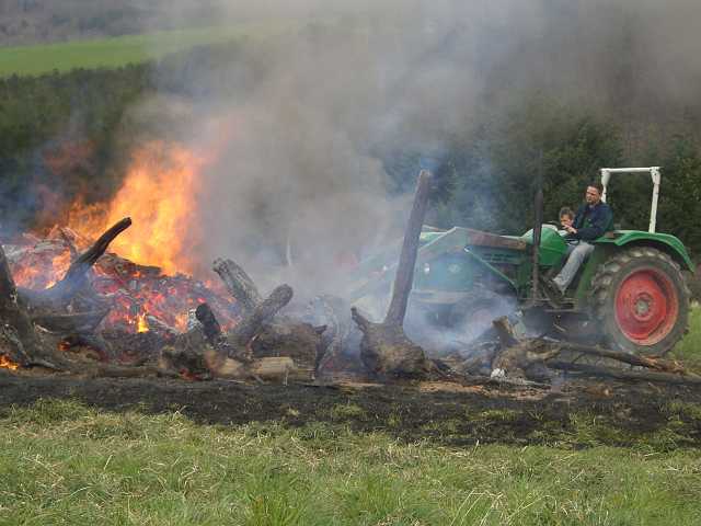 Osterfeuer-2007_012.JPG